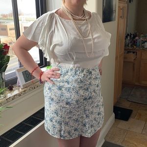 Socialite - Satin Flutter Sleeve Top Ivory XL